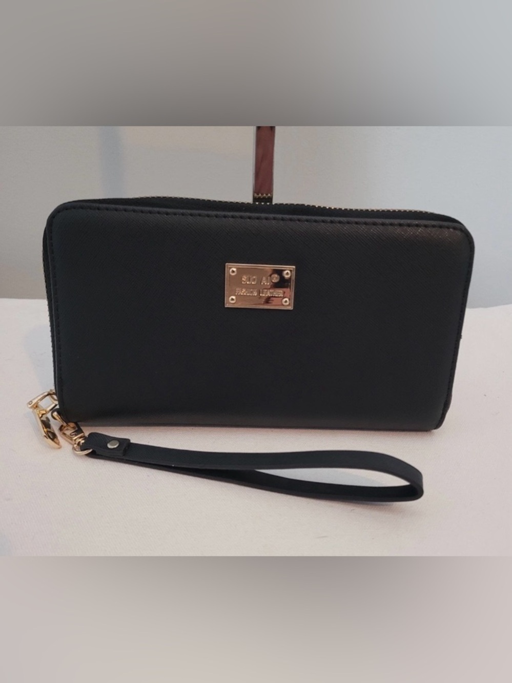 Black Women's Wallet Wristlet Clutch with Removable Strap